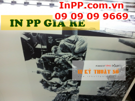 In tranh chiến tranh trắng đen trưng bày cho ngày 30.4 từ dịch vụ in PP giá rẻ