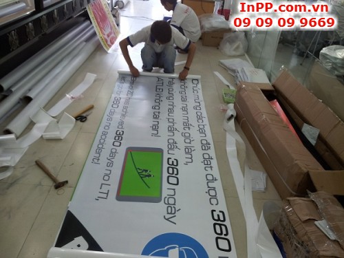 In PP cán màng mờ khổ dài cho phông nền khẩu hiệu an toàn lao động, 412, Huyen Nguyen, InPP.com.vn, 28/08/2014 17:25:18
