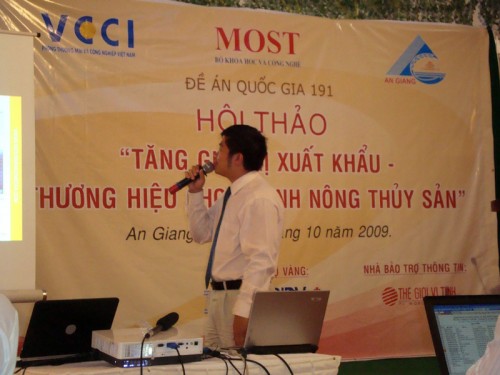 Phông nền PP cho buổi tọa đàm, 355, Huyen Nguyen, InPP.com.vn, 08/04/2014 10:22:21