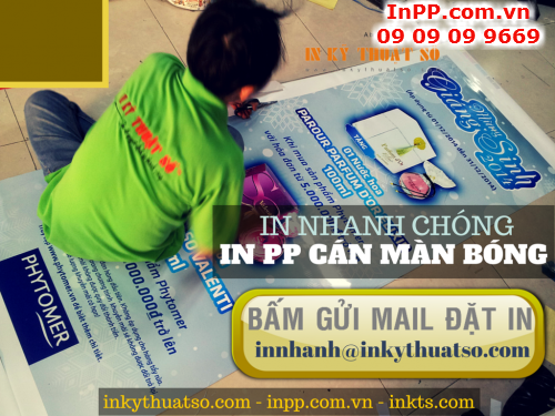 In an poster nhanh tai Cong ty In Ky Thuat So - Digital Printing cung mua standee treo poster voi gia canh tranh